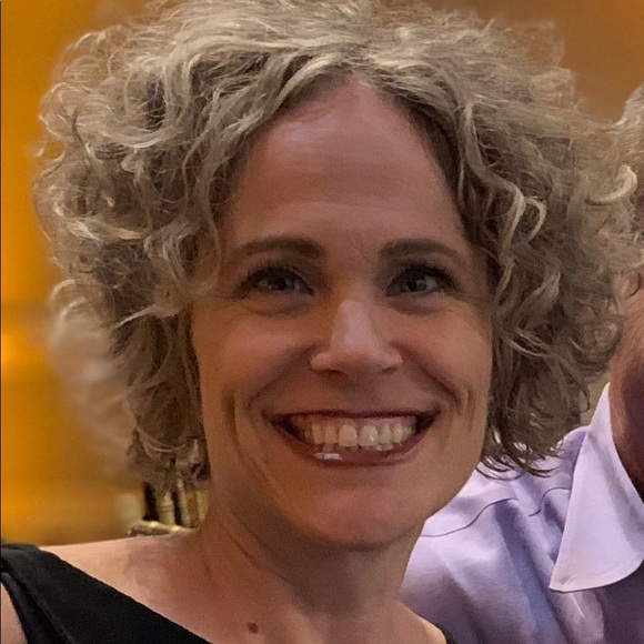 Meet your Posher, Kelly - Picture 3 of 7